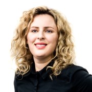 Elvira Dervisi