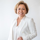 Alzira Grothe