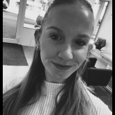 Angela Lehnert