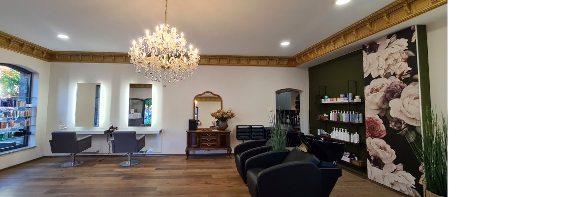 HAIRSTUDIO INA STAHLE