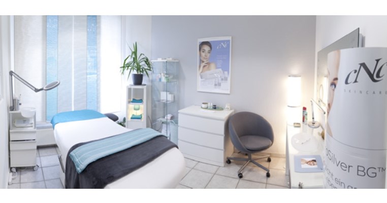 Simple-Skin-Kosmetik Bild 1