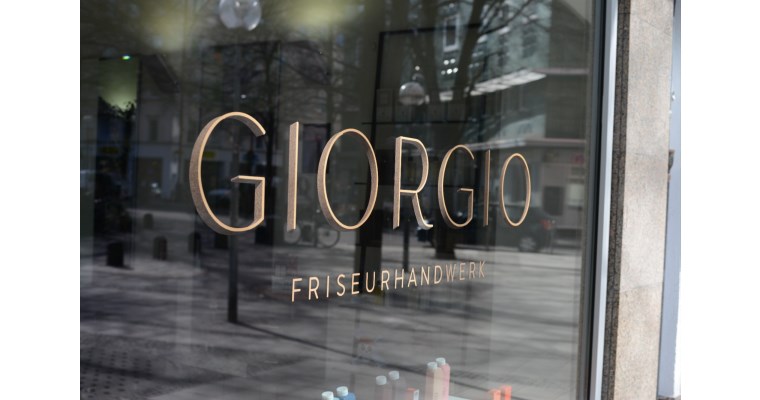 Giorgio Friseurhandwerk Afbeelding 1
