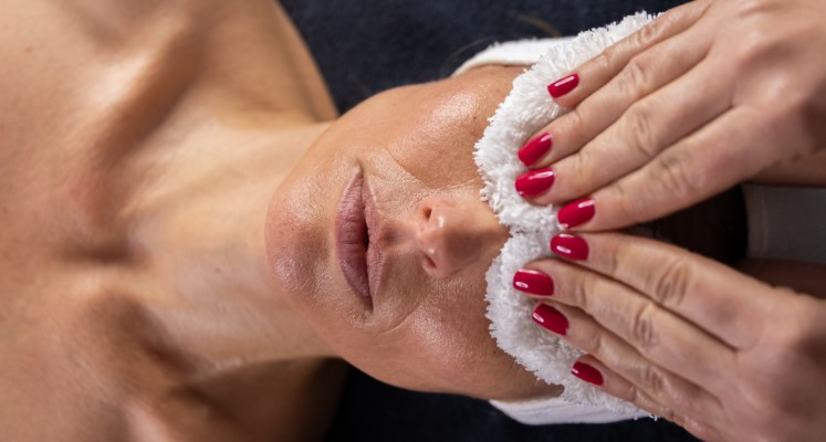 KOSMETIK DOSSMANN Afbeelding 2