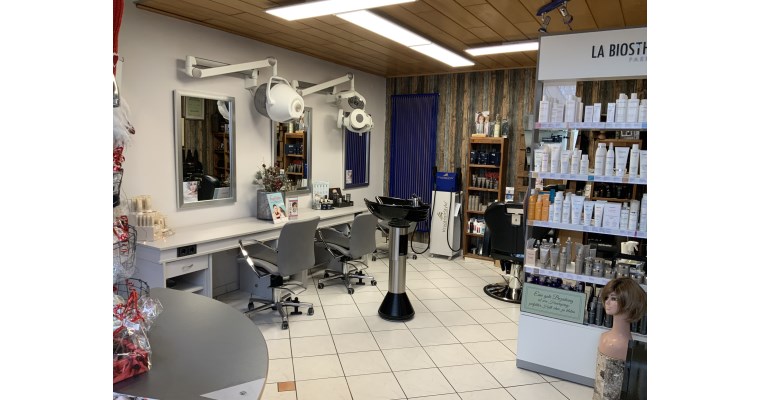 Wellnessfriseur Style & Beauty Bild 1