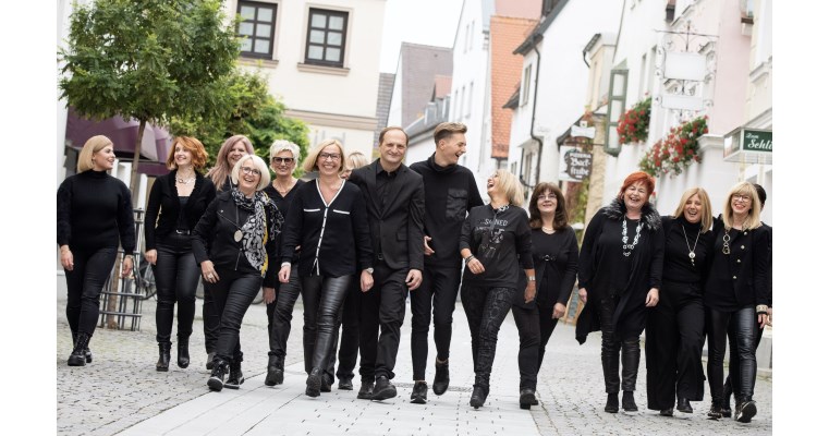 LANG IHR FRISEUR Image 1