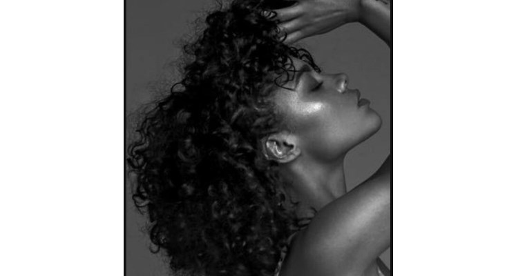 Unique by Dominique Image 2