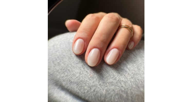 Polishbar | Ihr Nagelstudio in Laupheim – Professionelle Nagelpflege und Schönheit für Sie Bild 3