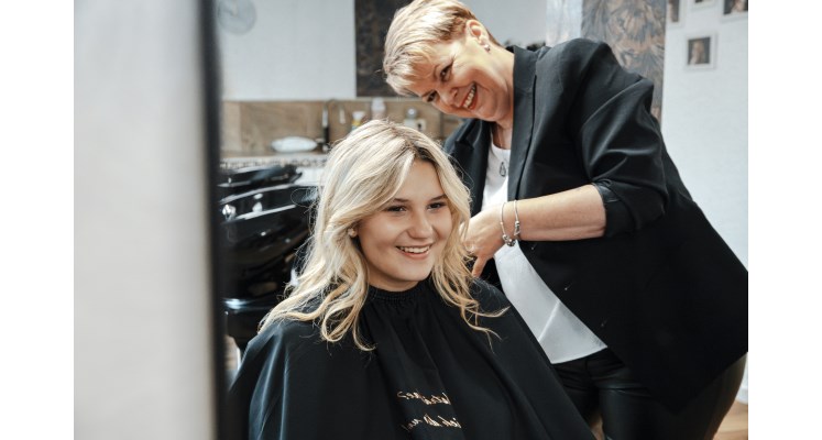 Kosmetik & Friseurstudio Sandra Müller Bild 2