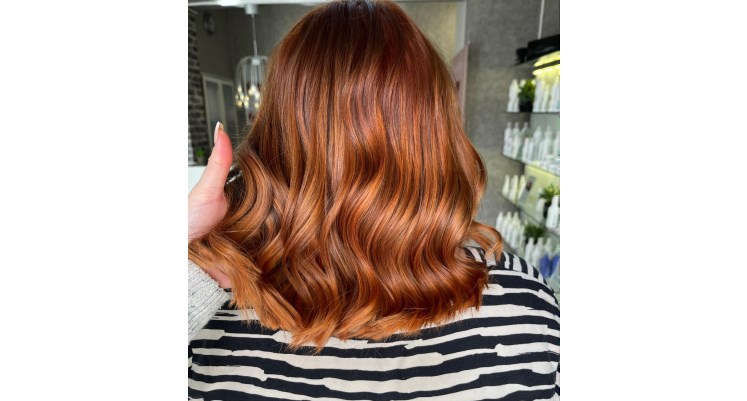 Lisa Schäfer - Friseure Afbeelding 2
