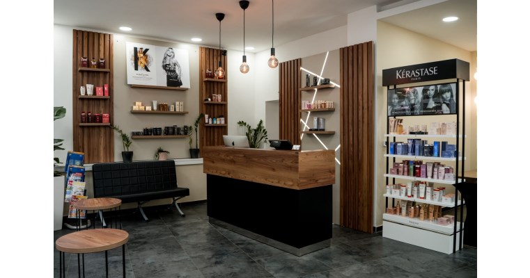 Salon Louksa Innenstadt Bild 1