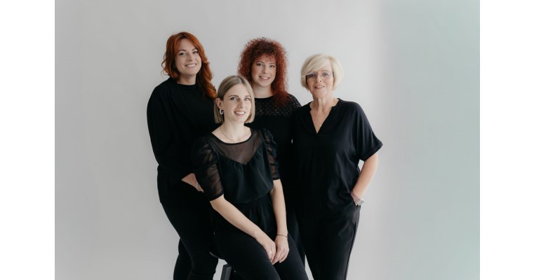 Marina Eichmeier Haare - Kosmetik - MakeUp Bild 1