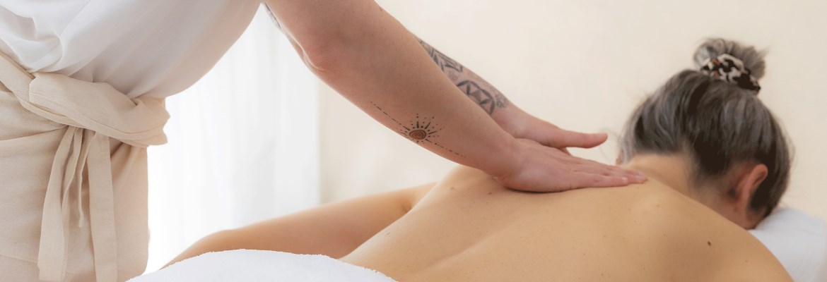 Kraftort Massage, die erdet