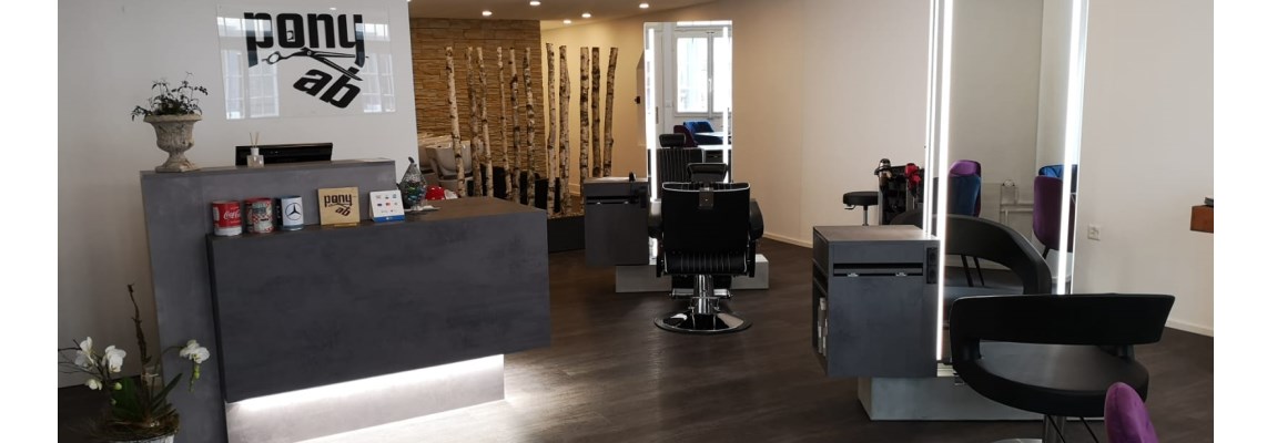 Ponyab Coiffeur & Café
